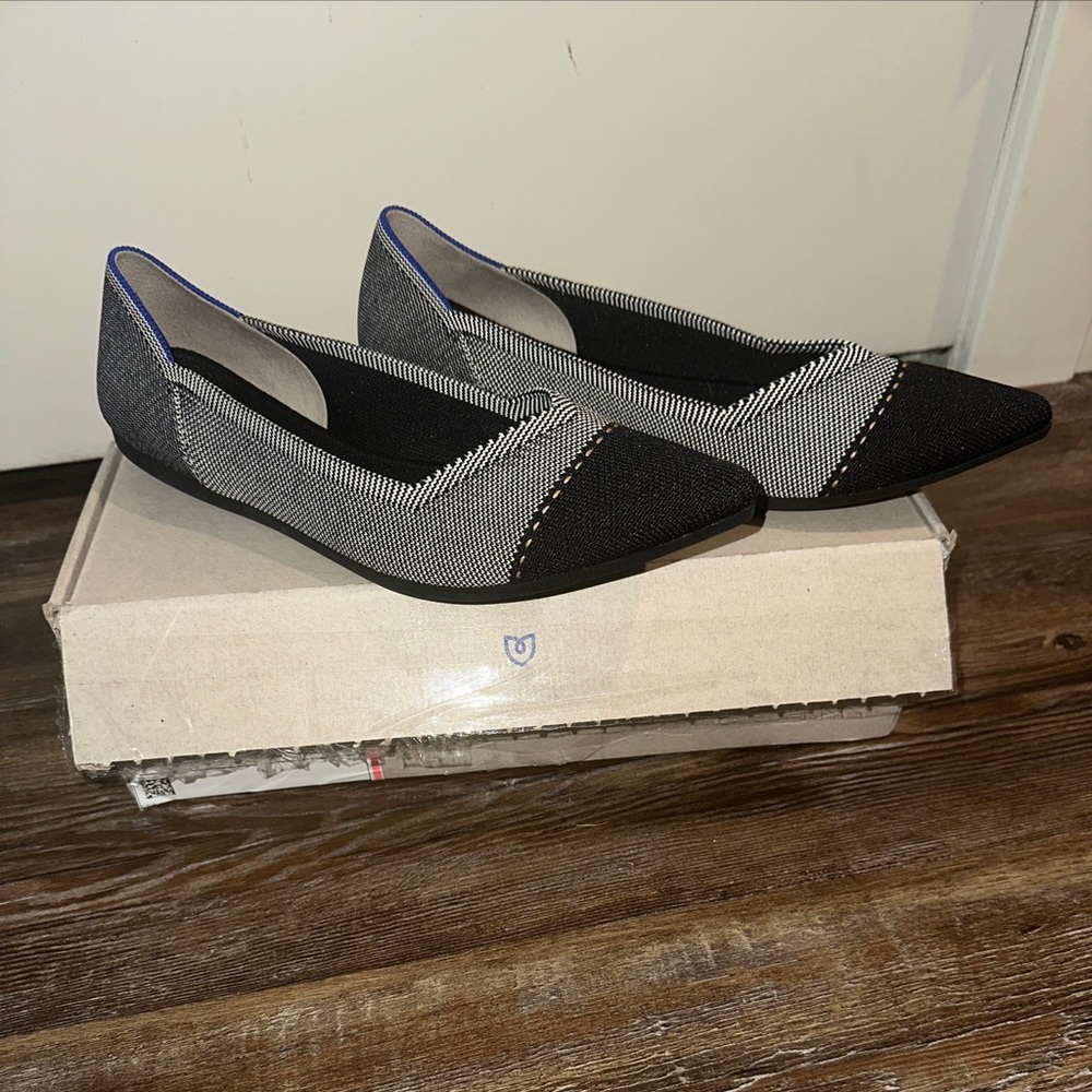 Rothy’s Grey Mist Captoe points Size 11